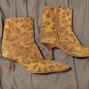 Guess boot heels 7 1/2